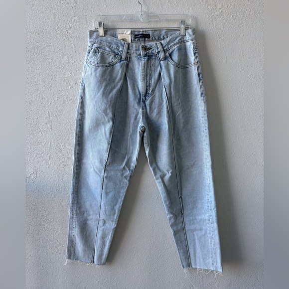Levi's Denim - Levi’s Made & Crafted Pleated Column Size 29 High Rise Straight Leg Light Wash